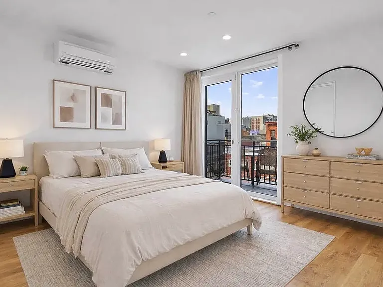 322 Graham Ave #2B — Photo 5