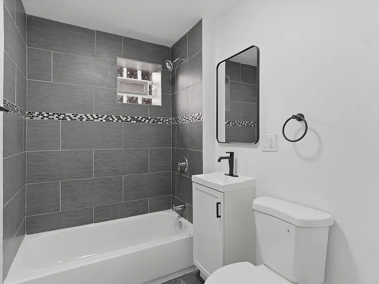 2607 W Haddon Ave #2R — Photo 8