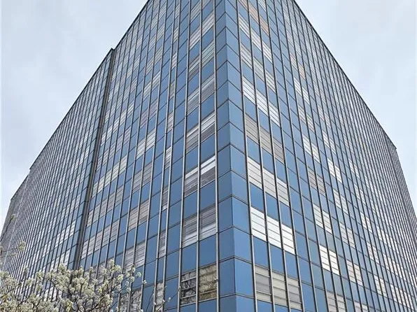 333 W Meyer Blvd APT 1213, Kansas City, MO 64113