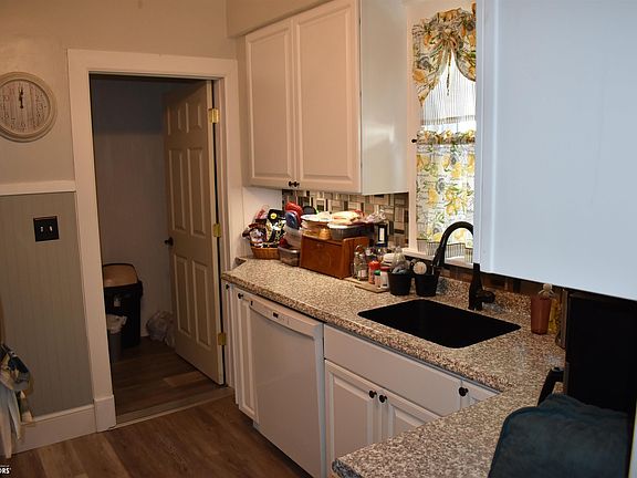 4th image of 709 N 5th St