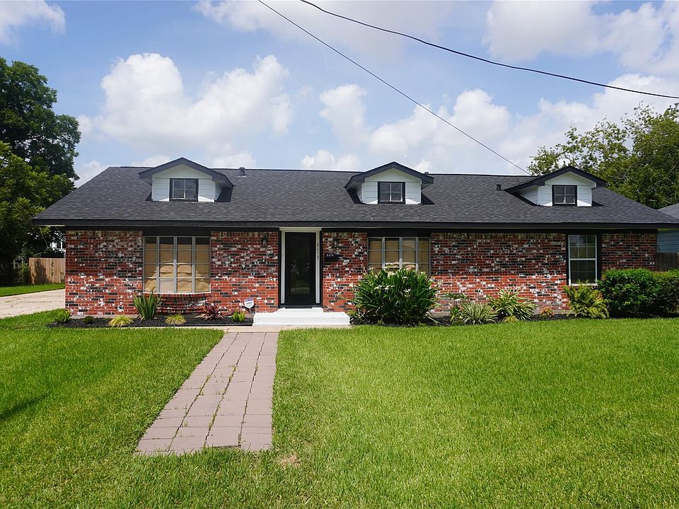 1st image of 8418 Colonial Ln