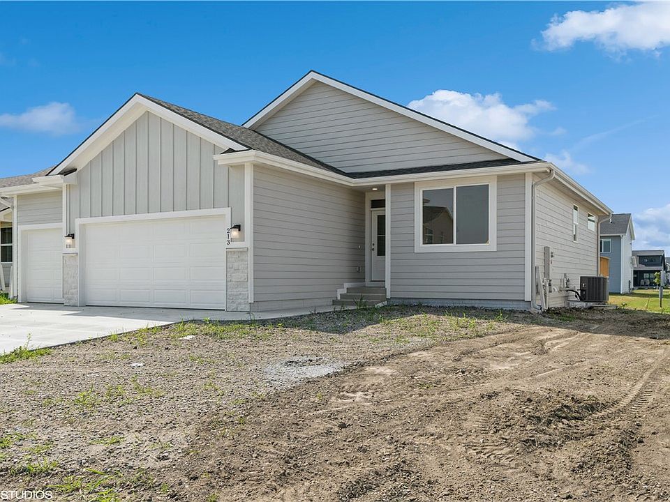 213 13th St NW, Bondurant, IA 50035 Zillow