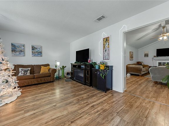 5th image of 1316 Augustine Ct