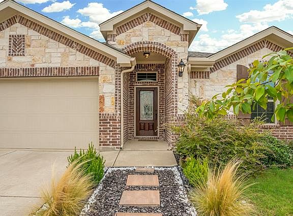 3rd image of 11712 Champion Creek Dr