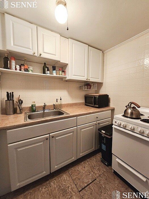 1st image of 19 Garfield St #1