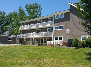 372A Rend Lake Rd, Benton, IL 62812