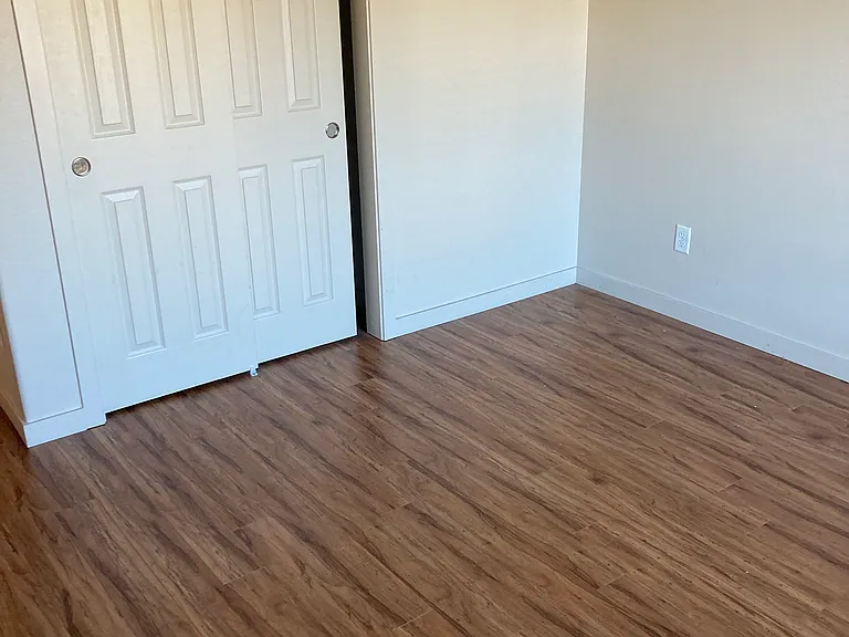 4219 NE 34th Way — Photo 5