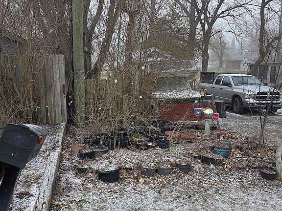 2nd image of 641 Dunleavy Dr