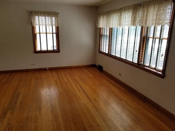 3rd image of 273 S Berkley Ave