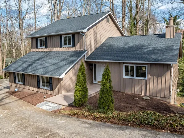 212 Riverside Dr, Morganton, NC 28655