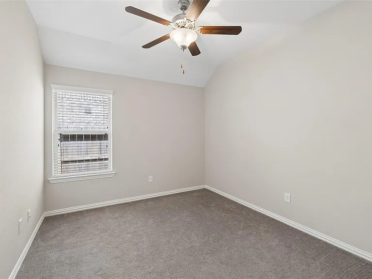 2357 Old Stone Dr — Photo 21