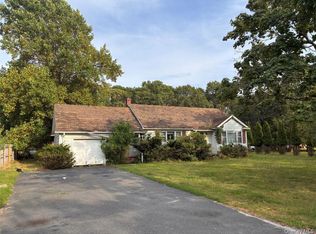 16 Nidzyn Ave, Remsenburg, NY 11960