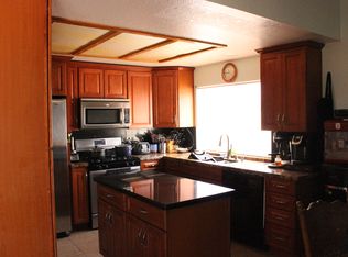 19163 Madrone St, Hesperia, CA 92345