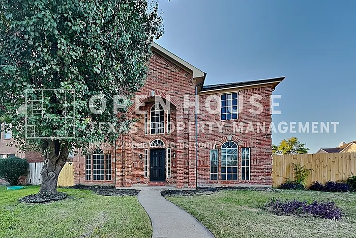 7202 Gillon Dr — Photo 1