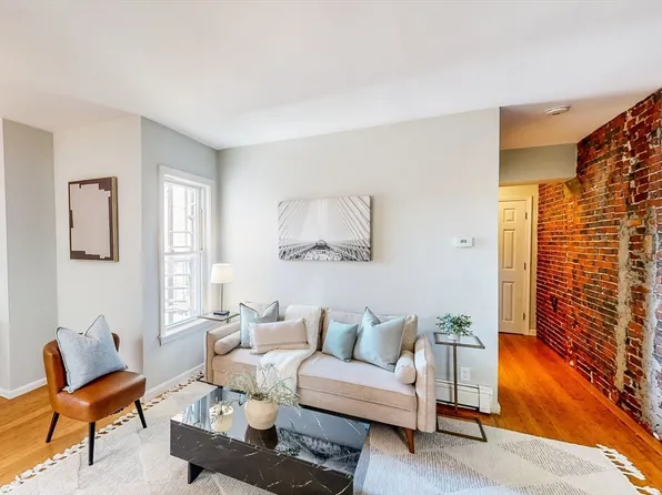 29 Eden St #3, Charlestown, MA 02129