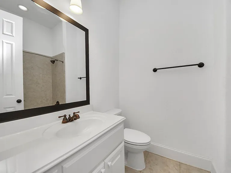 1807 Ravenel Ln — Photo 29
