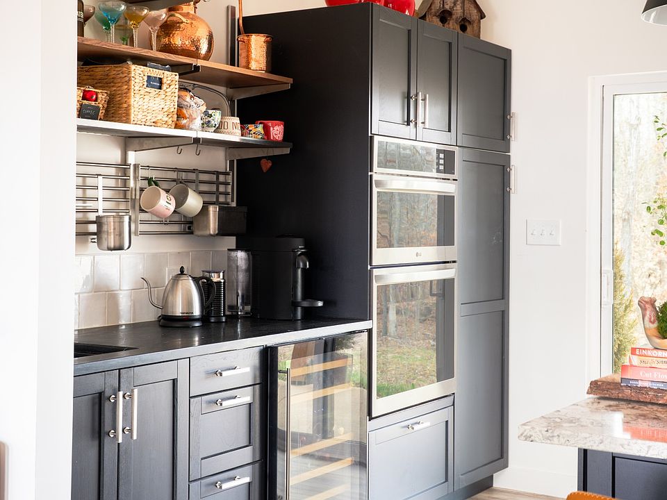 16th image of this home