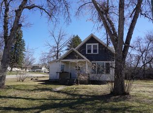 221 1st St NW, Rothsay, MN 56579