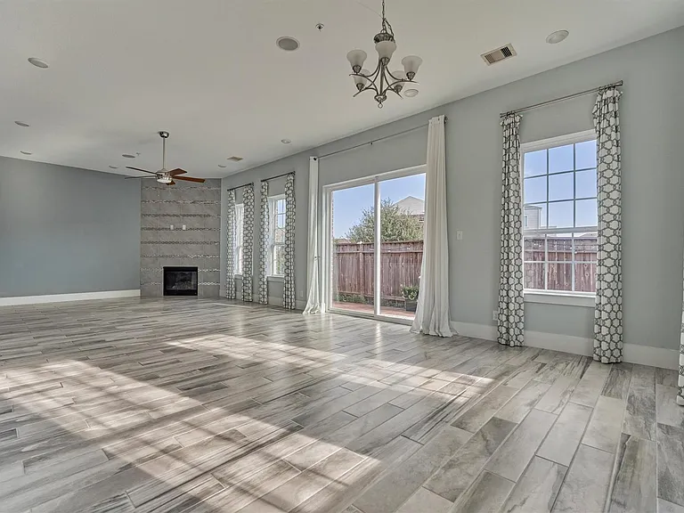 2113 Solstice Blvd — Photo 18