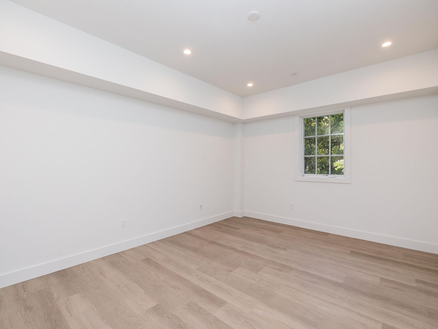 737 Pine St #1F - Image 3