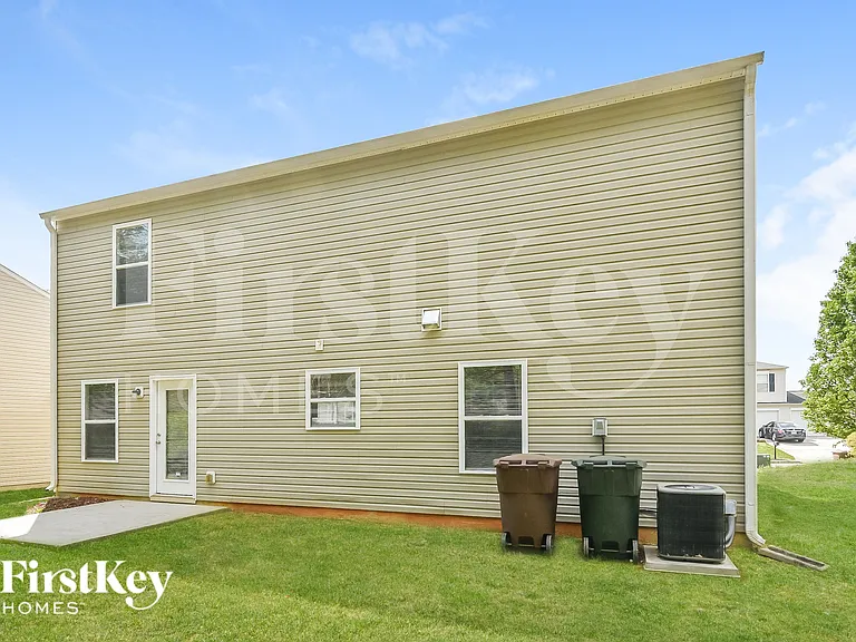 3902 Edgewood Terrace Dr — Photo 14