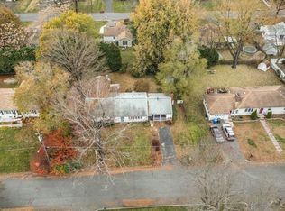 80 Embassy Rd, Springfield, MA 01119