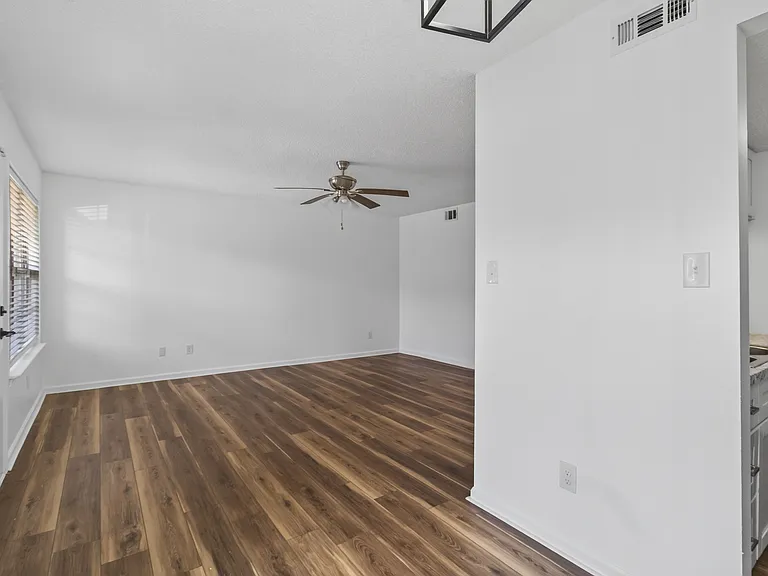 3536 Dublin Ct — Photo 16