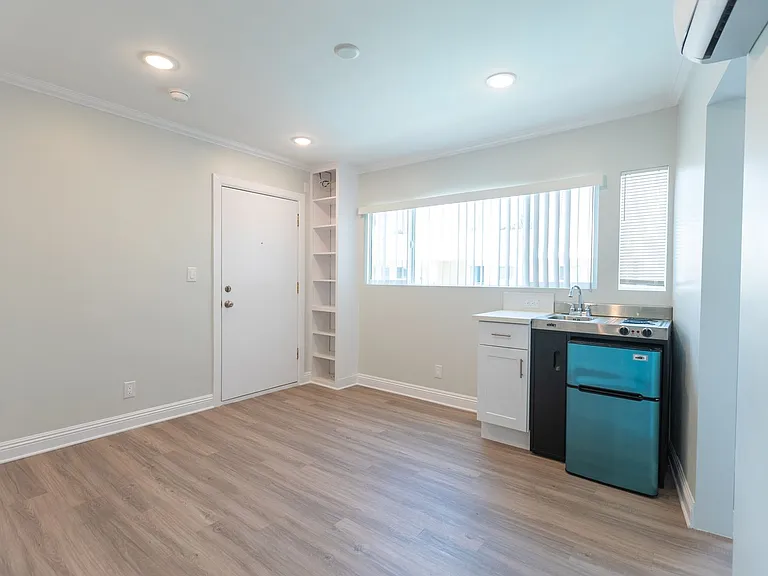 123 California Ave — Photo 17