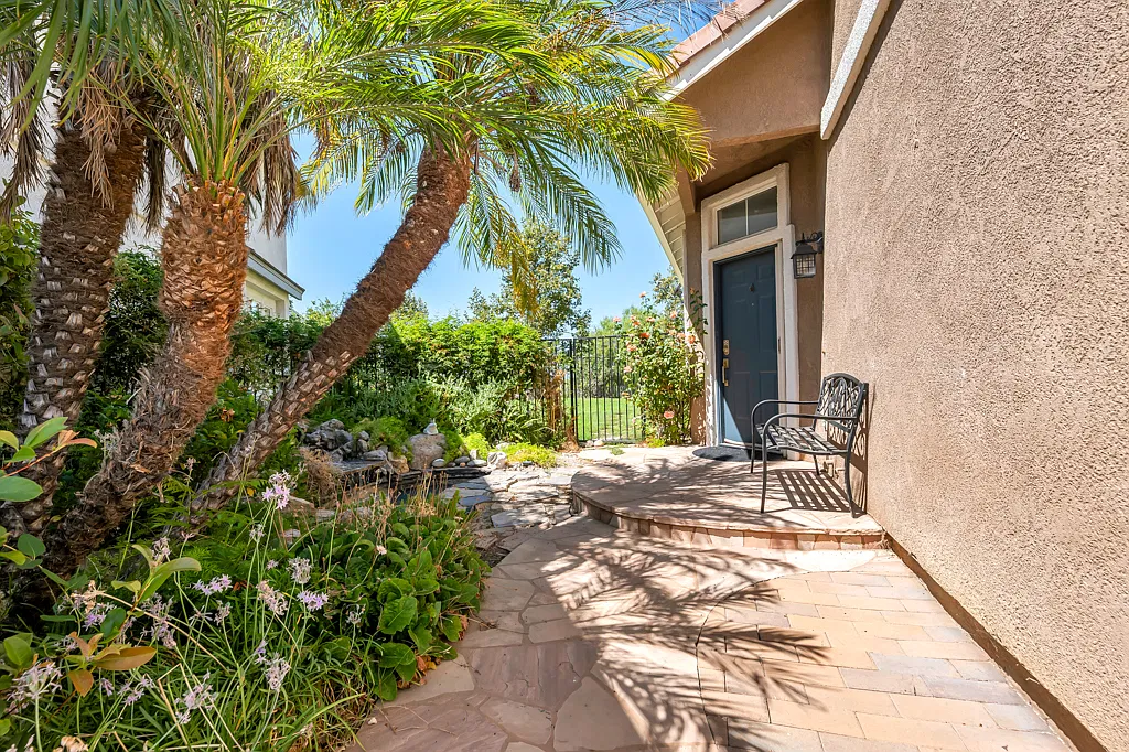 3 bed, 1733 sqft, $4,500 — Photo 2