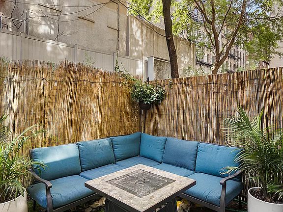 3rd image of 350 W 53rd St #1ITHI
