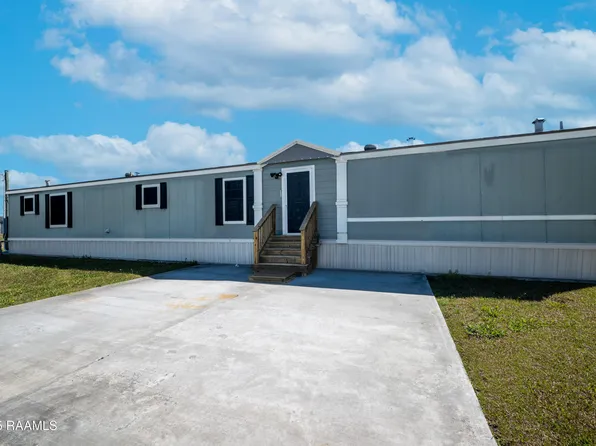 1010 Jack Dr, Henderson, LA 70517
