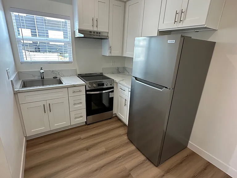 3509 L St — Photo 14