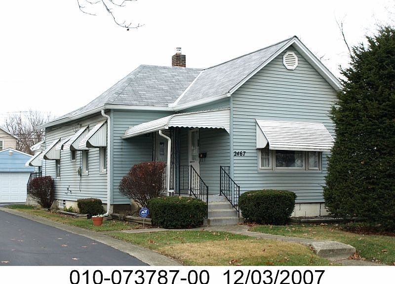 1st image of 2467 Hiawatha St