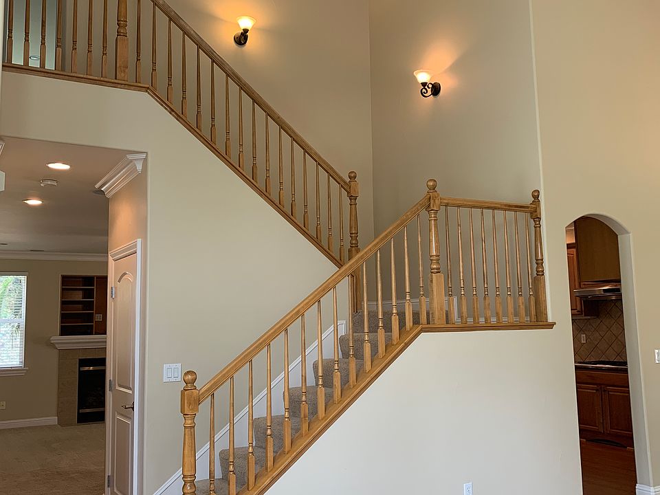 1st image of 342 Ironwood Cir