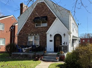 4245 Chester Dr, Youngstown, OH