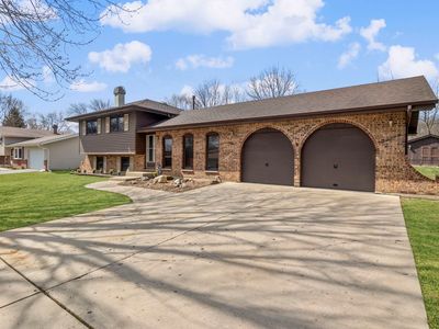 440 Charles Ct, South Elgin, IL, 60177