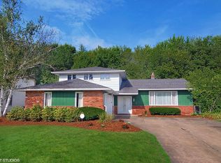 5066 Cheswick Dr, Solon, OH 44139