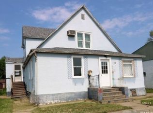 715 N Merrill Ave, Glendive, MT 59330