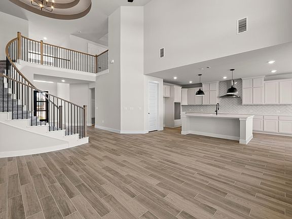 4th image of 108 Rightfield Dr