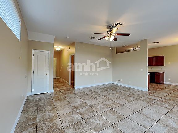4th image of 10 Vanna Ct