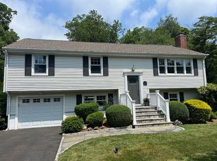 24 Emmy Ln, Fairfield, CT 06824