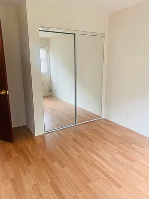 Rented by 18 REALTY | media 14