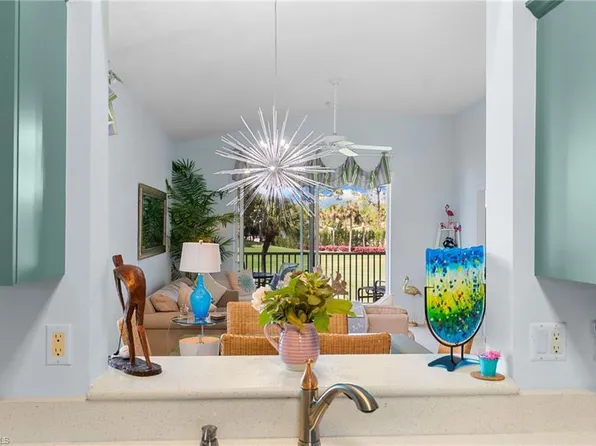 2335 Carrington CT #201, NAPLES, FL 34109