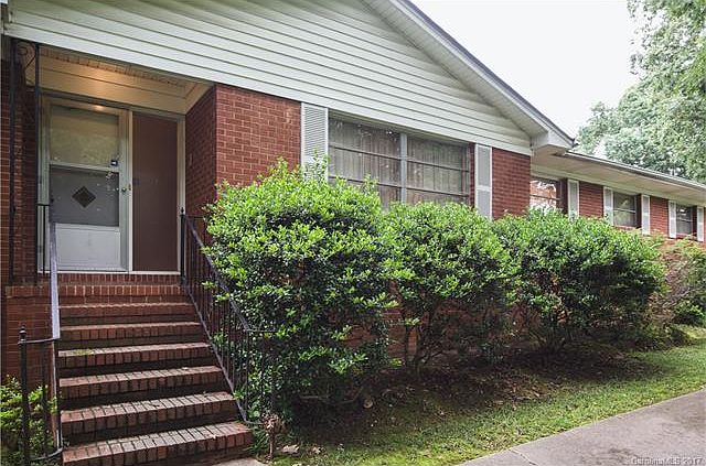 1st image of 1613 Lumarka Dr