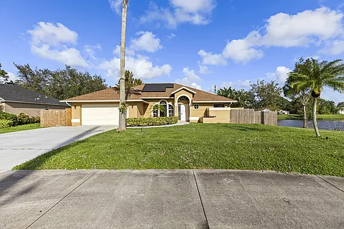 2141 SW Bayshore Blvd Photo 1
