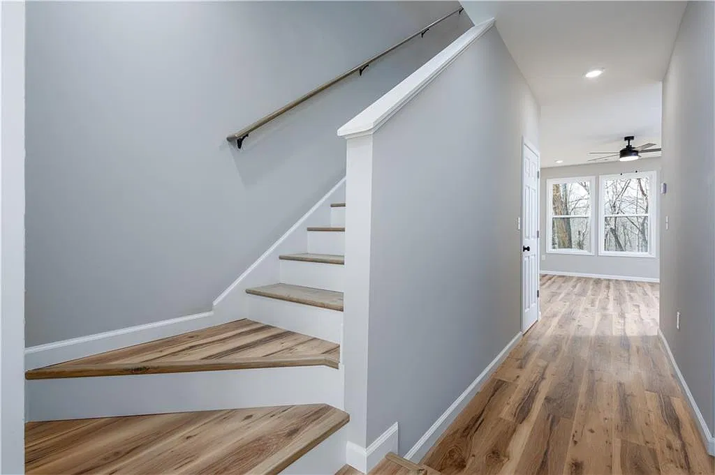 3 bed, 2.5 bath, 1440 sqft, $2,450 — Photo 3