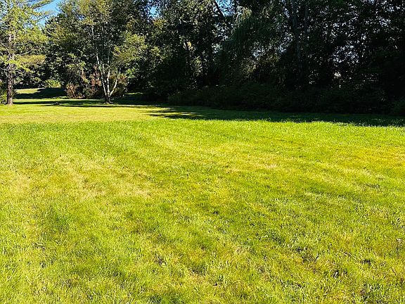 4th image of 53 Two Mile Road