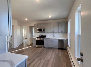 153 Park St #2, Beverly, MA 01915