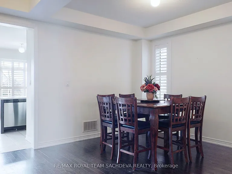 95 Fred Jackman Ave — Photo 9