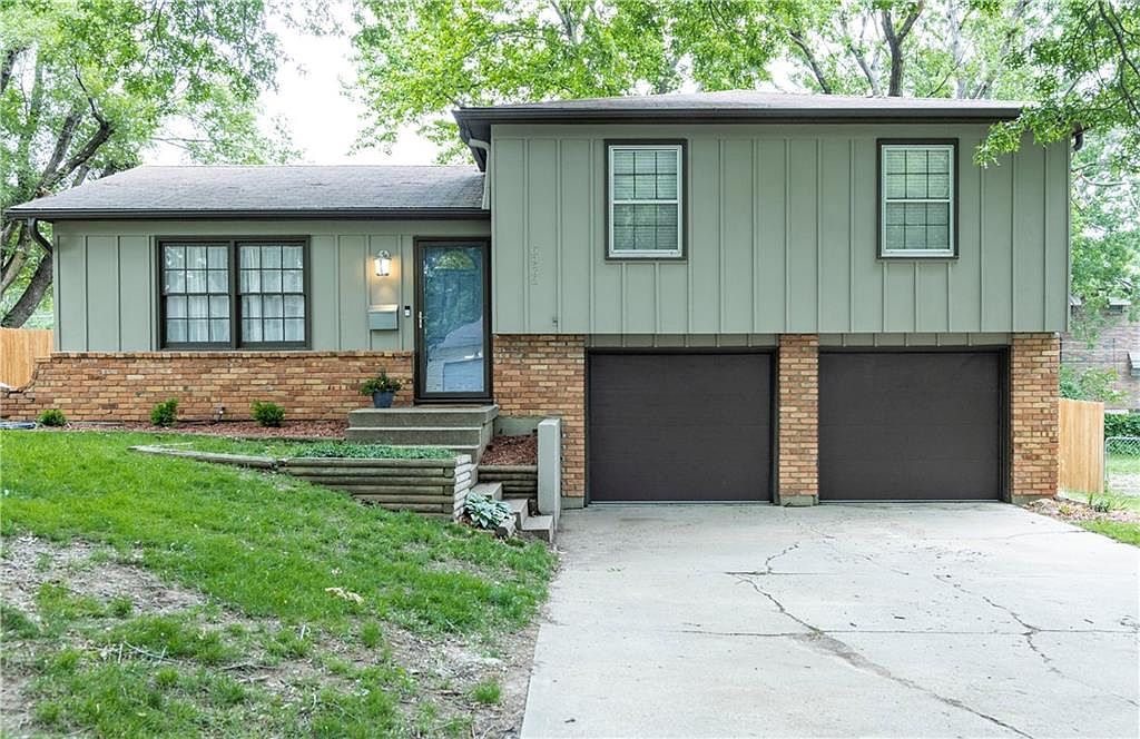 6925 Slater St, Merriam, KS 66204 Zillow